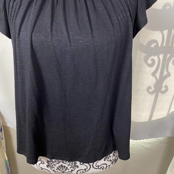 Kim & Cami black off the shoulder flowy boho summer top.  Short sleeve - Picture 3 of 7